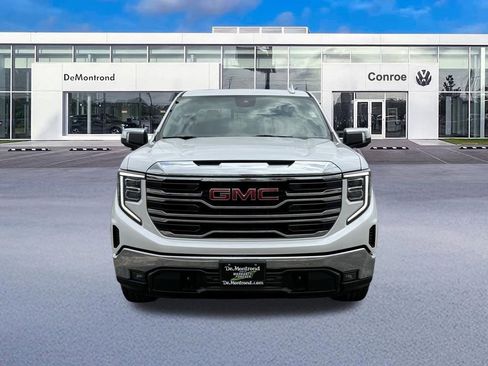 Used 2023 GMC Sierra 1500 SLT RWD image 2