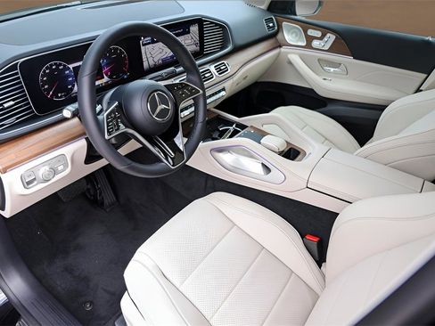 Used 2026 Mercedes-Benz GLE 450 4MATIC image 9