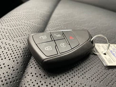 New 2026 Chevrolet Equinox LT w/ Convenience Package II AWD/4WD image 21
