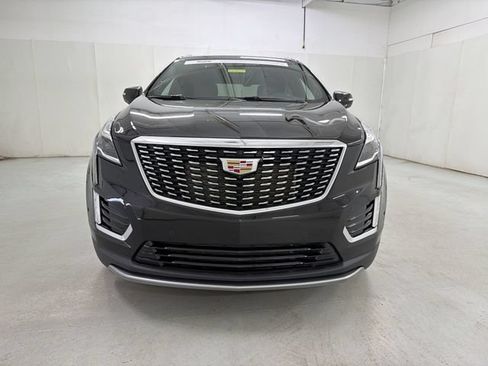 Certified 2025 Cadillac XT5 Premium Luxury w/ Technology Package AWD/4WD image 14