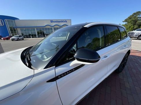 Used 2024 Lincoln Corsair FWD w/ Equipment Group 102A image 11