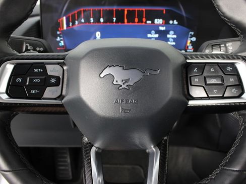 Used 2025 Ford Mustang GT Premium RWD image 12