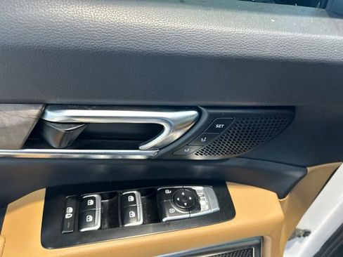Used 2022 Kia Telluride SX w/ Nightfall Edition Package AWD/4WD image 9