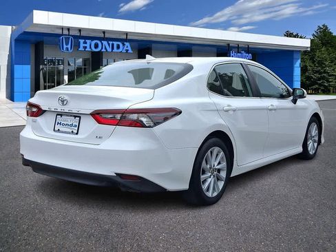 Used 2021 Toyota Camry LE w/ Convenience Package FWD image 16
