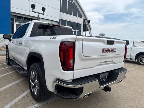 Used 2024 GMC Sierra 1500 SLT AWD/4WD image 9