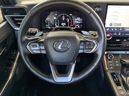 Used 2025 Lexus GX 550 AWD/4WD image 18