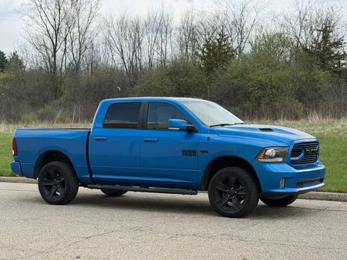 Used 2018 RAM 1500 Sport w/ Hydro Blue Sport Package AWD/4WD image 40