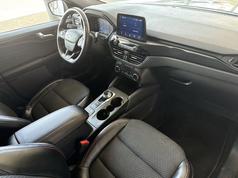 Used 2023 Ford Escape ST-Line AWD/4WD image 12
