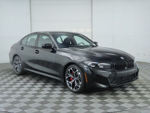 Used 2026 BMW 330i xDrive Sedan w/ M Sport Package AWD/4WD image 4