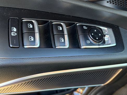 Certified 2025 Kia Telluride S FWD image 8