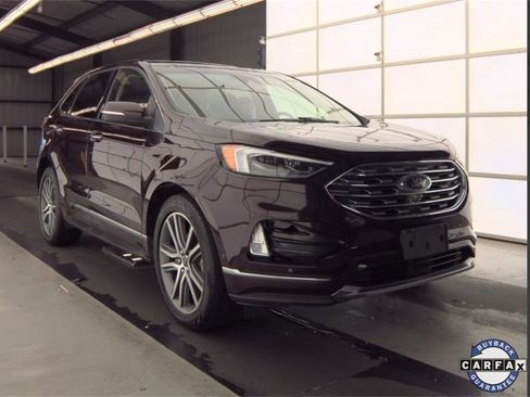 Used 2019 Ford Edge Titanium w/ Equipment Group 301A image 5