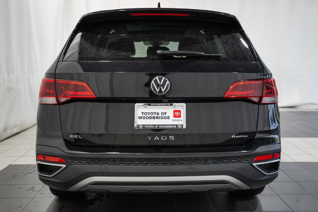 Used 2023 Volkswagen Taos SEL AWD/4WD image 5