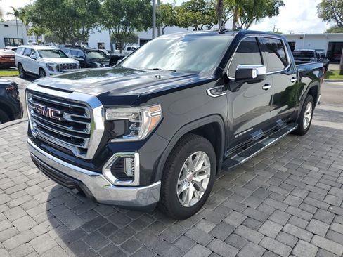 Used 2020 GMC Sierra 1500 SLT w/ SLT Premium Package RWD image 3