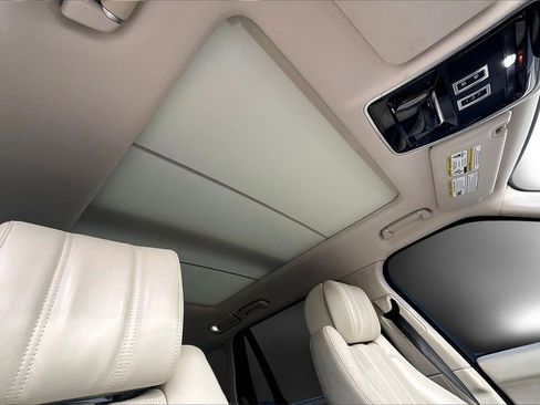 Used 2015 Land Rover Range Rover Long Wheelbase Supercharged image 17