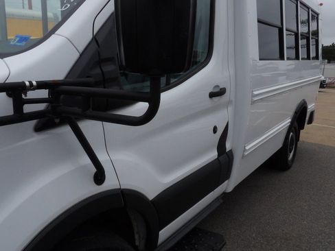 Used 2016 Ford Transit 250 138 RWD image 8