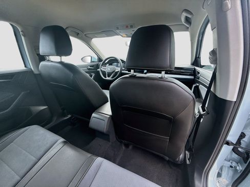 Used 2025 Volkswagen Jetta SE FWD image 28