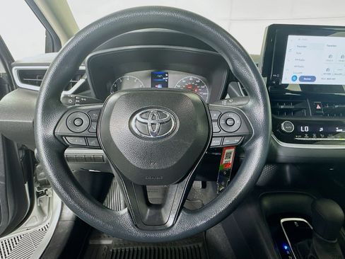 Certified 2025 Toyota Corolla LE FWD image 15