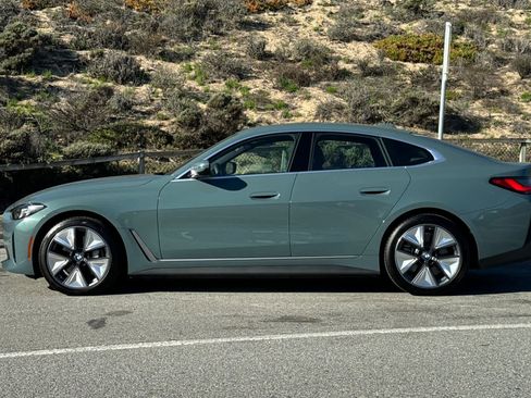 Used 2025 BMW i4 eDrive40 w/ Premium Package image 9