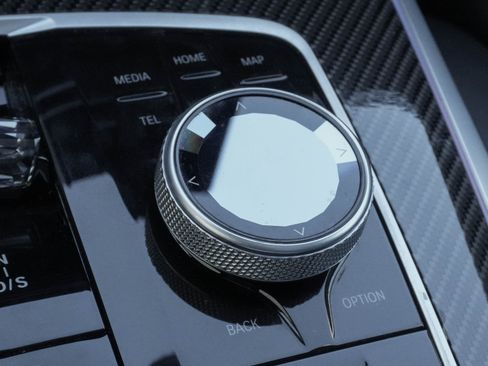 Used 2025 BMW X7 M60i image 31