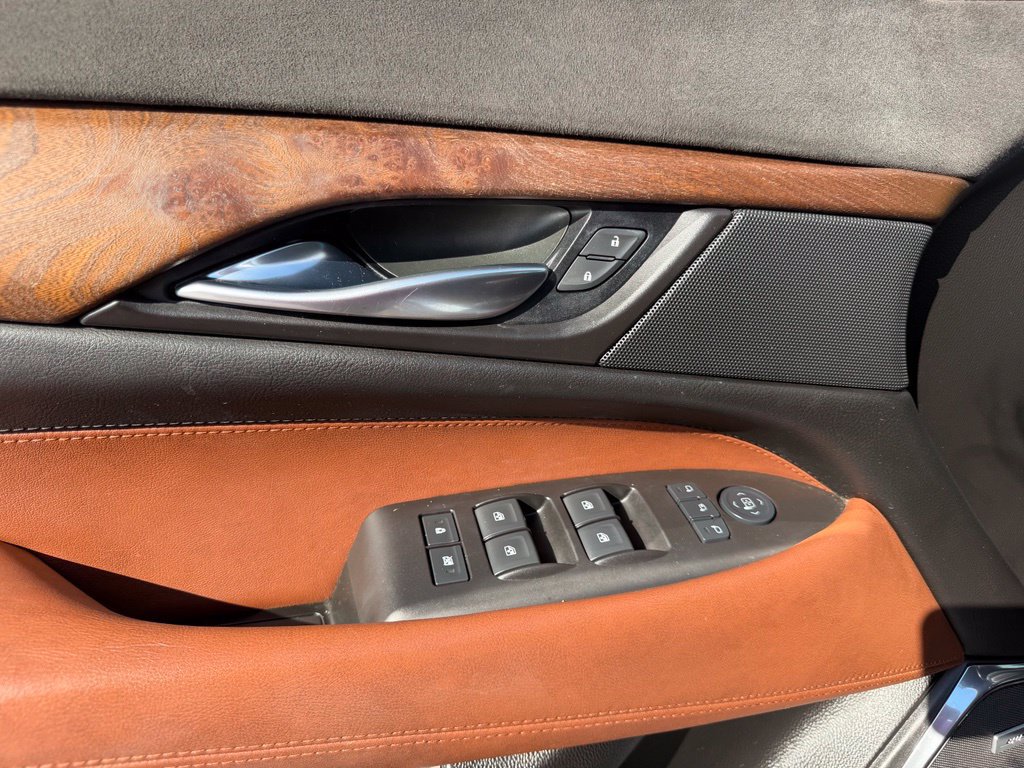 Used 2016 Cadillac Escalade Luxury RWD image 26