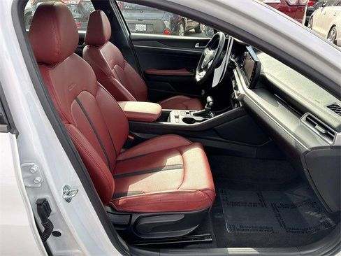 Used 2023 Kia K5 GT-Line image 9