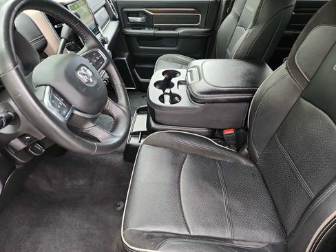 Used 2024 RAM 2500 Laramie w/ Safety Group AWD/4WD image 15