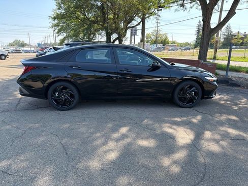 New 2026 Hyundai Elantra SEL Sport FWD image 8