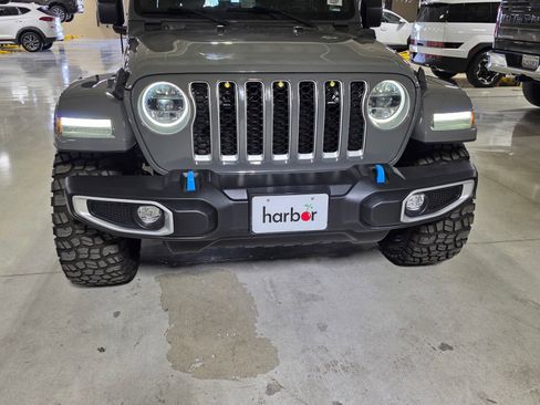 Used 2023 Jeep Wrangler Unlimited Sahara w/ Safety Group AWD/4WD image 9