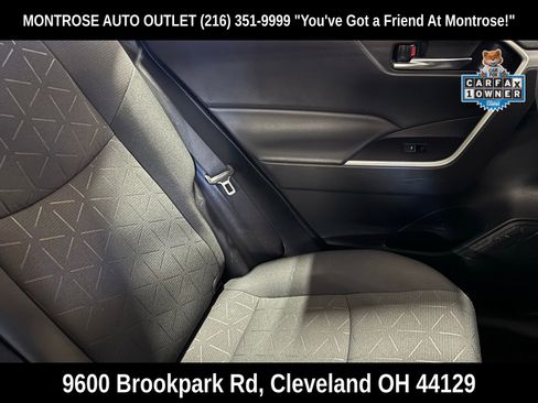 Used 2022 Toyota RAV4 XLE image 32