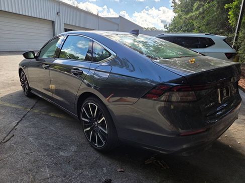 Used 2025 Honda Accord Touring image 3