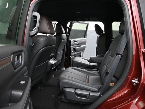 New 2025 Nissan Armada SL w/ Captain's Chari Seat Package image 10