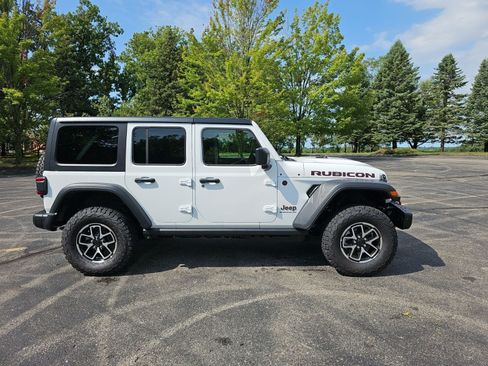 New 2026 Jeep Wrangler Unlimited Rubicon w/ Steel Bumper Group AWD/4WD image 7