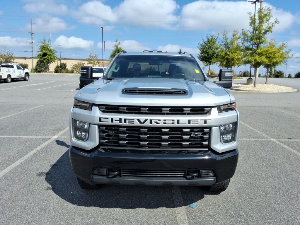 Certified 2022 Chevrolet Silverado 2500 Custom w/ Custom Value Package AWD/4WD image 2