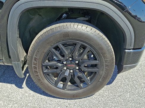 Used 2024 GMC Sierra 1500 Elevation image 8
