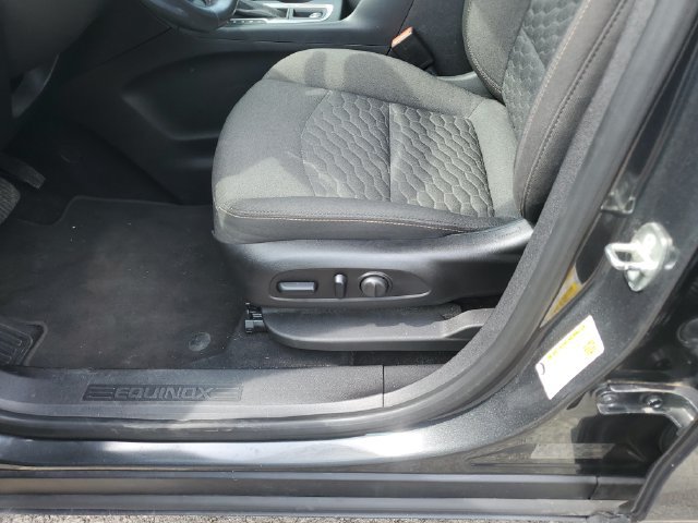 Used 2018 Chevrolet Equinox LT FWD image 23