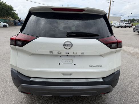 Used 2023 Nissan Rogue SL AWD/4WD image 6
