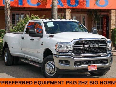 Used 2023 RAM 3500 Big Horn w/ Level 1 Equipment Group AWD/4WD image 2
