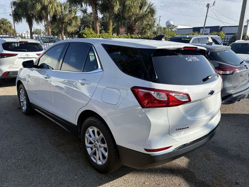 Used 2018 Chevrolet Equinox LT image 4