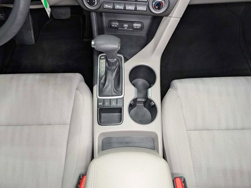 Used 2020 Kia Sportage LX image 21