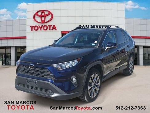 Used 2020 Toyota RAV4 XLE Premium image 1
