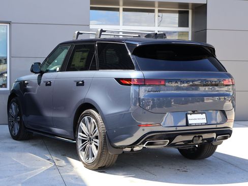 New 2026 Land Rover Range Rover Sport Dynamic SE AWD/4WD image 8