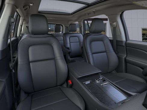 New 2026 Lincoln Aviator 2WD image 10