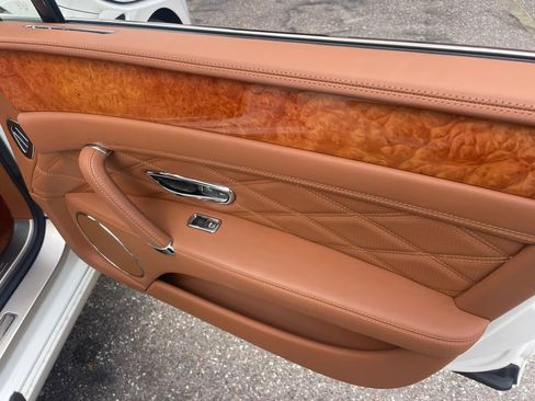 Used 2014 Bentley Flying Spur W12 image 8