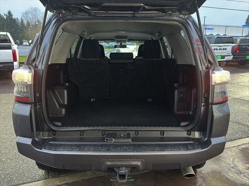 Certified 2017 Toyota 4Runner SR5 image 10