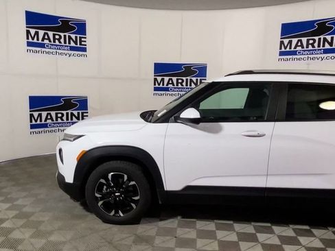 Used 2023 Chevrolet TrailBlazer LT FWD image 7