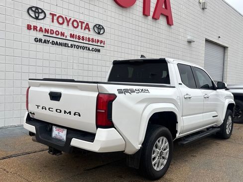 Used 2024 Toyota Tacoma SR5 image 5