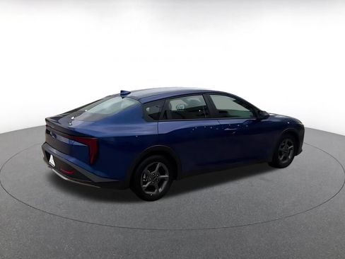 Used 2025 Kia K4 FWD image 15