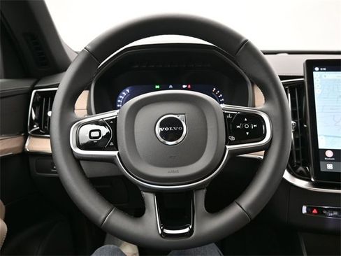 New 2026 Volvo XC90 B6 Core image 24