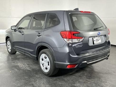 Used 2022 Subaru Forester AWD/4WD image 6
