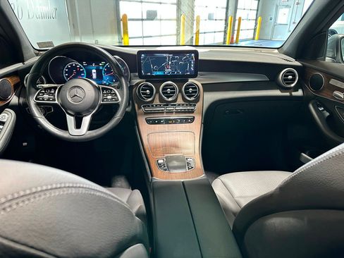 Certified 2022 Mercedes-Benz GLC 300 4MATIC image 6
